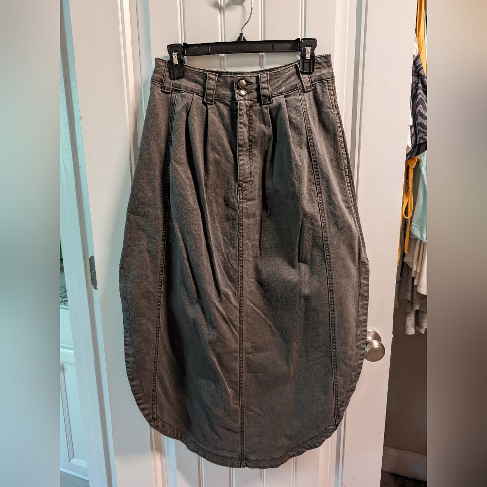 Gray denim balloon style long skirt